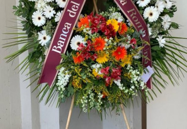 Corona fiori con gambe