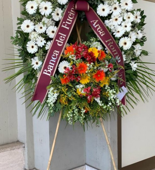 Corona fiori con gambe