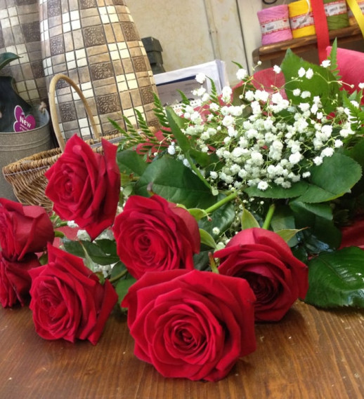 Rose rosse gambo lungo