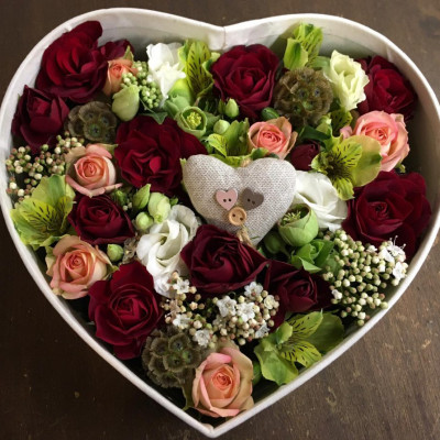 Flowerbox a cuore di velluto